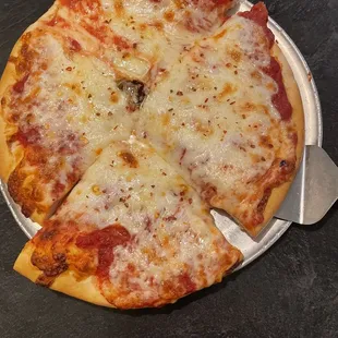 SALTY pizza