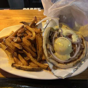 Mina Chicken Gyro