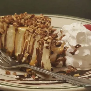 Turtle cheesecake