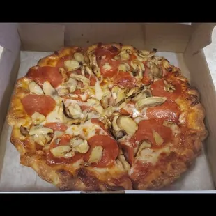 Small 6 slice pizza