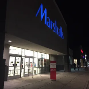 This is a Beautiful shot of a nice blue sign! My kids are screaming and I'm trying to distract myself!