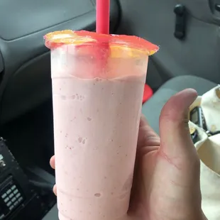 Strawberry banana smoothie, bomb
