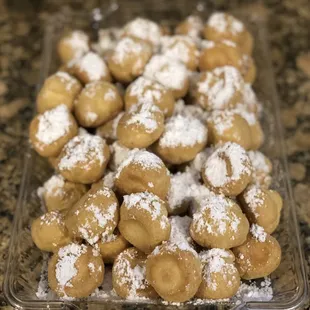 Catering - Cream Puff Desserts