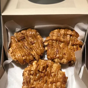 Mini caramel apple pies