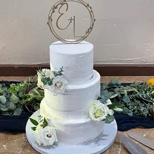 Lemon and orange bliss wedding cake. Sooo delicious!