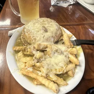 Messy Mickey - burger with Chile verde