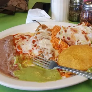 a plate of mexican food