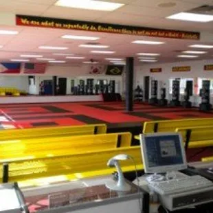 Martial Arts International Reception Counter