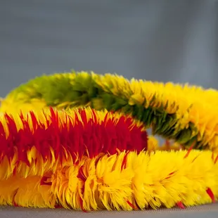 Beautiful Hawaiian feather lei made in Hawaii by renowned master craftsman Boris