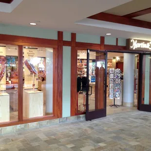 Outrigger Reef 2169 Kalia Road, #A103 Honolulu, HI 96815 (808) 447-2797 Mon-Sun: 8:00am-10:00pm