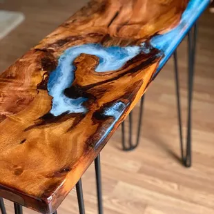 Console table by craftsman Seth