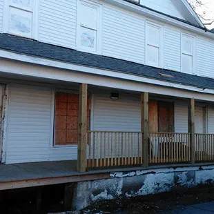 new post installed and rails. have to let them season before painting