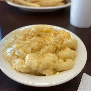 Mac n cheese.