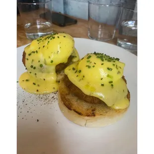 Crab Benedict