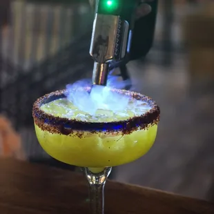 Mango margarita, smoked at the table