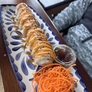 Salmon roll