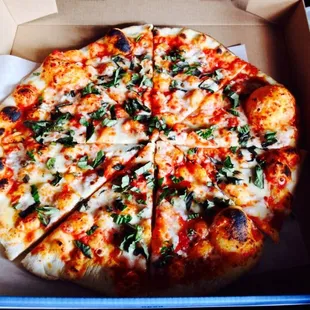 True Italian-Style thin-crust Margherita Pizza!  Fantastico!