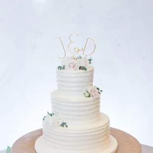 3 Tiered Wedding Cake - Pistachio (bottom), Champagne (middle), Bourbon (top)
