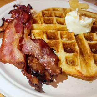 Hello Bacon....nice to see ya......its not been that looong long your as flavorful as you used to be.