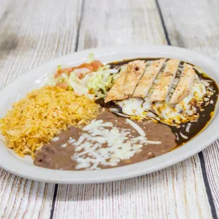 a plate of mexican food