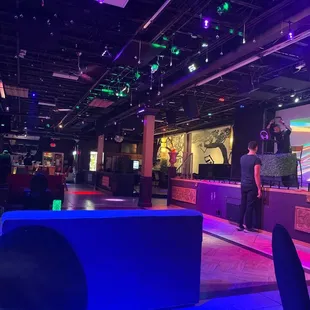 Martini Bar Restaurant and Hookah Lounge
