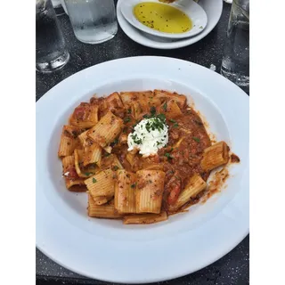 Rigatoni Bolognese
