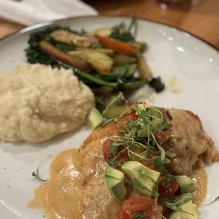 California chicken  !! Tender meat and the mashed potatoes were fire