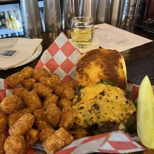 a cheeseburger and tater tots