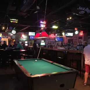 Lots of TVs to watch a game!