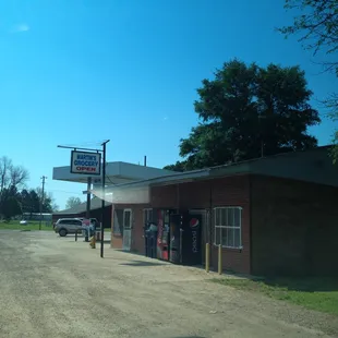 03-28-12; Martin&apos;s Grocery, Widener AR