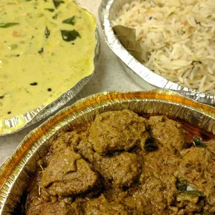 Vegetable Kurma, Chicken Curry and rice
