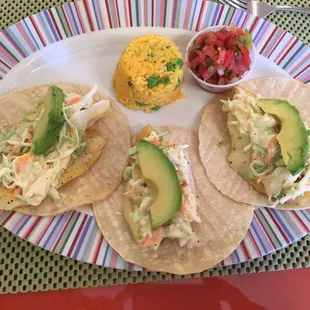 Fish tacos of Friday. Wonderful.