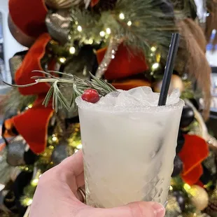 White Christmas Margs, YES please! This is delish!!