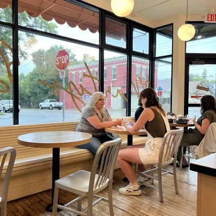 interior, ramen and noodles