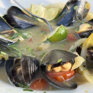Mussel in green chili broth.