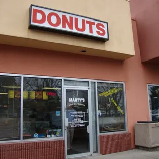 Marty's 47th Street Donuts, storefront.  March 7th 2014 visit.