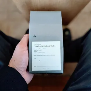 Finca Santa Barbara Gesha. Pretty good. Tea like smoothness. Floral and berry flavor notes.