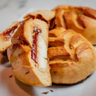 Guava and cream Cheese