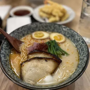 ramen, ramen and noodles, noodle soup, noodle dish, food, noodles