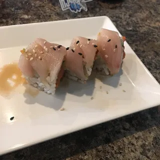 Yellowtail Delight Roll