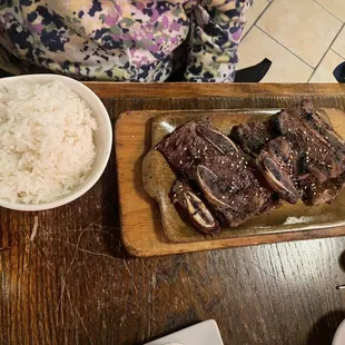 Beef Bulgogi. Lots of taste, but also lots of bones.