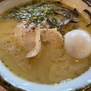 CREAMY RICH CHICKEN PAITAN RAMEN (SEASONAL SPECIAL)