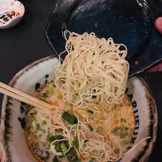 KAE-DAMA-Extra Noodle