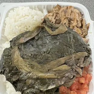 Laulau, kalua pig, lomi salmon