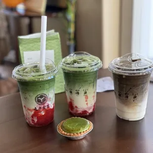 Strawberry matcha lattes and hojicha latte