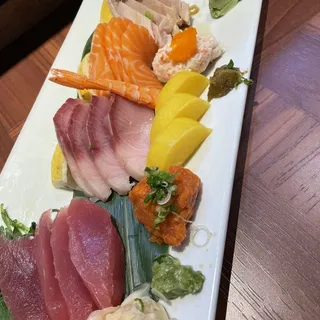 Sashimi Deluxe Plate