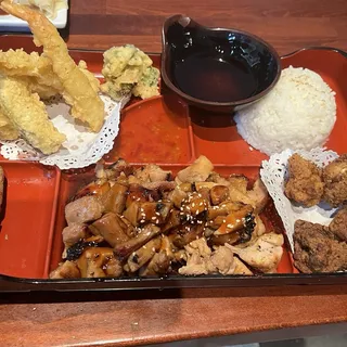 Chicken Teriyaki Lunch (available Monday to Friday 1130am to 330pm)