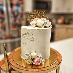The most delectable chocolate cake with bavarian cream filling. Love it to slices!