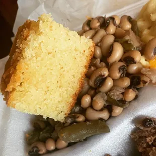 Extra Roll or Cornbread, black eyed peas