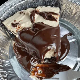 Peanut butter pie